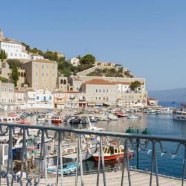 Douskos Harbour Residence, hotel Ídrában