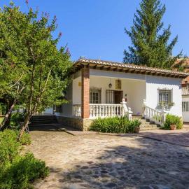 Casa San Rafael, magnífico chalet con gran jardín