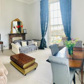 Alexander House, ξενοδοχείο σε Corsham