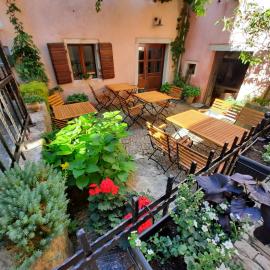 Bed & Breakfast Antico, hotel in Motovun