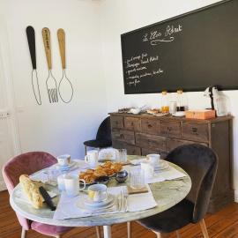 Le Clos Adnet, hotel em Villers-Marmery