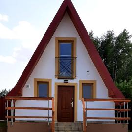 DOMKI NAD ŁOWISKIEM – hotel w mieście Giżycko
