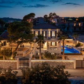 Villa L'orizzonte, hotel i Slatine