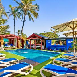 Hideaway Noosa Men Only Beach Resort, Hotel in Peregian Beach
