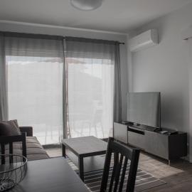 One bedroom apartment in Paphos in good location، فندق في Paphos