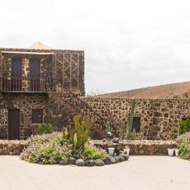 Hotel Rural Restaurante Mahoh، فندق في Villaverde