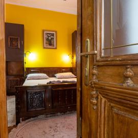 Solis M - Cosy Old Town Home with AC near the Beach and Harbour Private Entrance, hotel en Constanza