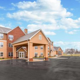 AmericInn by Wyndham Fulton Clinton, khách sạn ở Fulton