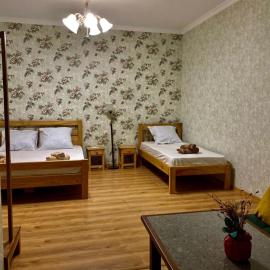 Guest House - Avlabari، فندق في تبليسي