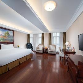 Vienna Hotel Chongqing Chuangyi Park, hotel di Shiping