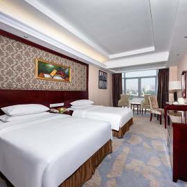 Vienna Hotel Xinyu Kaiguang, hotel a Xinyu