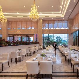 Vienna International Hotel (Guangdong Yunfu Emerging New City Plaza Store) – hotel w mieście Dongkou