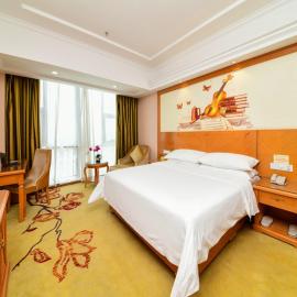 Vienna Hotel Kunshan North Qingyang Road, hotelli kohteessa Kunshan