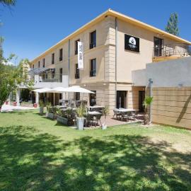 Suite Home Aix en Provence Sud TGV, hotel a Bouc-Bel-Air