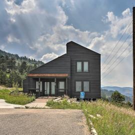 Modern Evergreen Duplex Off I-70 w/ Mountain Views, hotel in Idaho Springs