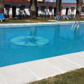 Apartamentos Las Parcelas, hotel in Conil de la Frontera