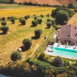Amelia में, होटल Agriturismo Dei Casali