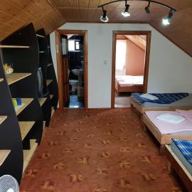 Hompot Accommodation, hotel en Deva