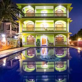 Larios Beach Holidays