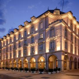 Stadt Hotel Città، فندق في بولسانو