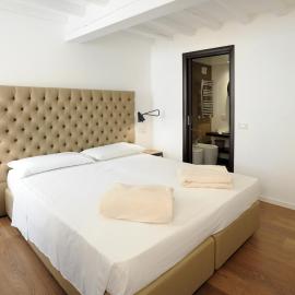 Opera 11 r&b: Parma'da bir otel