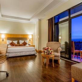 Ramada Addis, Addis Ababa, хотел в Адис Абеба