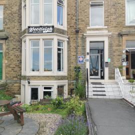 Westleigh B&B, hótel í Morecambe