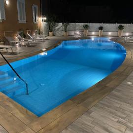 La Bouganville Holiday House, hotel Agropoliban
