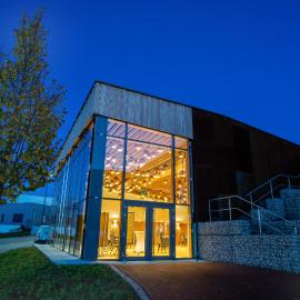 Ökohotel aus Holz Alea Eco, hotelli kohteessa Pfaffenhofen an der Ilm