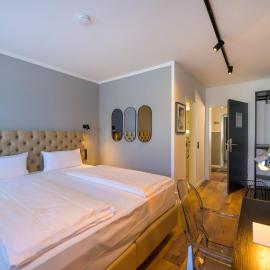 Nikii City Hotel, ξενοδοχείο στο Λεβερκούζεν