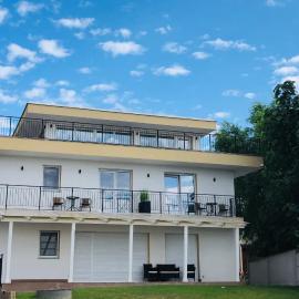Villa Residence, hotel sa Sînmartin