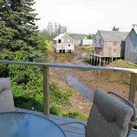 Adventure High Cabin, hotel in Seal Cove