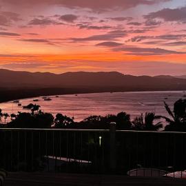 Riva-La-Vista-Cooktown، فندق في كوكتاون