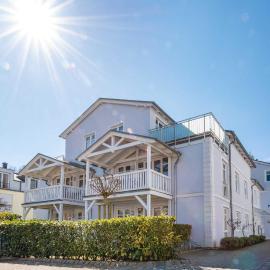 Residenz Prorer Wiek App 7 strandnah, mit Balkon by Unsere Urlaubszeit, hotel in Binz