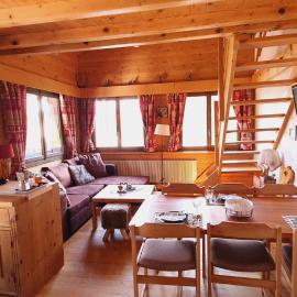 Résid. La Bruyère 18, hotel in Champoussin
