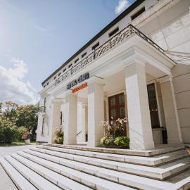 Hotel Cēsis, viešbutis Cėsyje