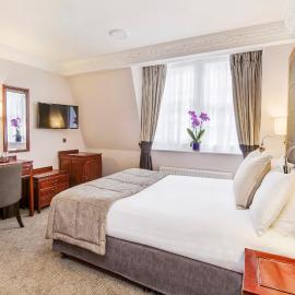 Gem Fitzrovia Hotel، فندق في لندن