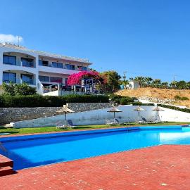 Stella Beach Hotel, מלון בפנורמוס רתימנו