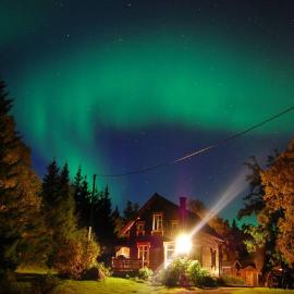 Viesnīca 100 Years Old Norwegian Log House in Tromsø Trumsē