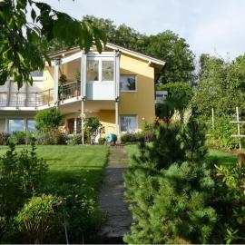 Haus Annette, hotel en Weisweil