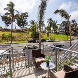 Spacious 1 Bedroom Apartment in Heart of San Diego, hotel in San Diego