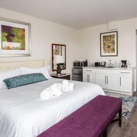 Modern, Luxurious and Prime location All in One