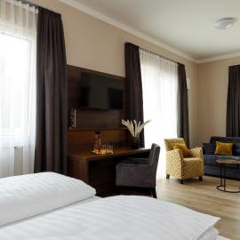 Herzl Hotel bei Erding, hotel in Forstern