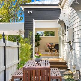 Bluestone Cottages - The Shop, hotel in Toowoomba
