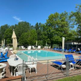 Hotel Luna, hotel em San Felice sul Panaro