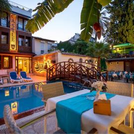 Castle Old Town Hotel