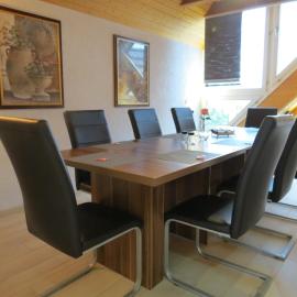 Penthouse Wolkenstein großzügige Maisonette auf 155 qm mit Whirlpool, Klima & Kamin, hotel v destinácii Senftenberg