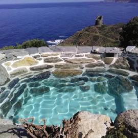Logement de charme avec piscine privative, hotel i Pino