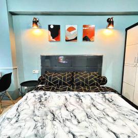 Scandinavian Homey Studio City View at Apt Green Bay Pluit Tower A, hotel sa Jakarta