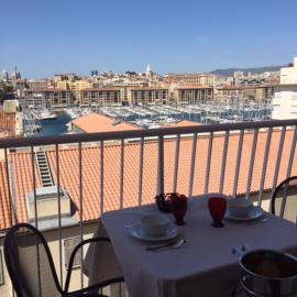 Suite privée du balcon du vieux port Marseille, hotel in Marseille